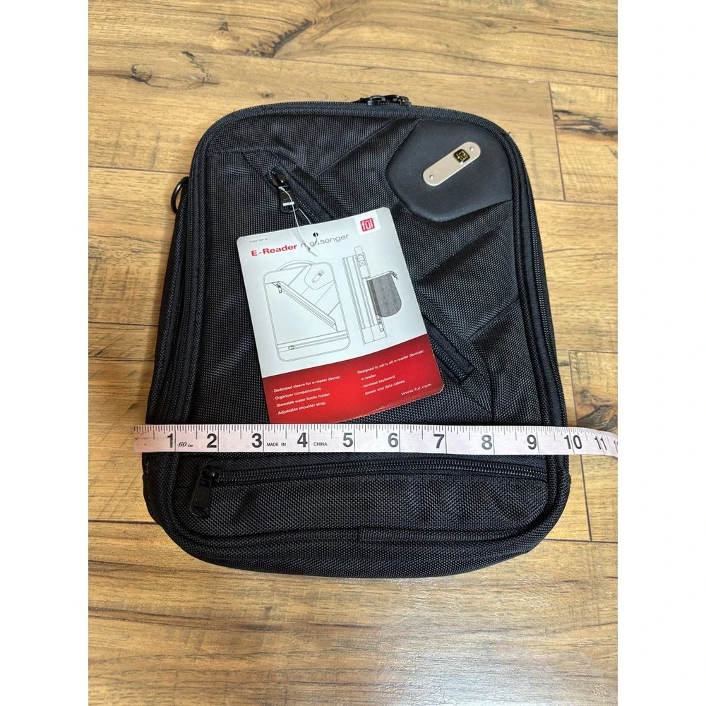 Ful E-Reader Messenger Bag Black Tablet Sleeve Padded Case TG6076IP-B NEW